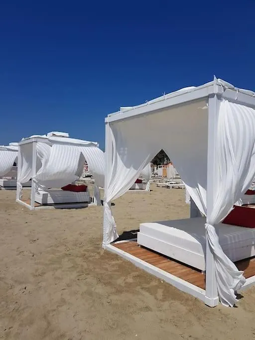 Golem Apartment Vela Beachfront Private Terrace